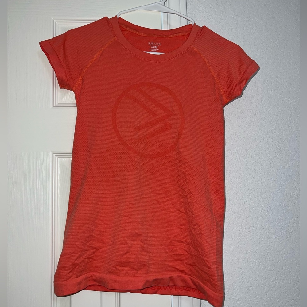 Athletic shirt (similar to lululemon swiftly tech)
